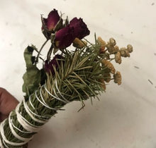 Load image into Gallery viewer, Dried Hand Made Evergreen and Red Roses Smudge | Aromatherapy Pine Needles & Roses 6 inch
