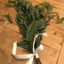 Load image into Gallery viewer, DRIED Eucalyptus Sugar Gum Bouquet | Sugar Gum Eucalyptus Branches | Aromatherapy, Centerpiece Wedding Decor, Tablescape